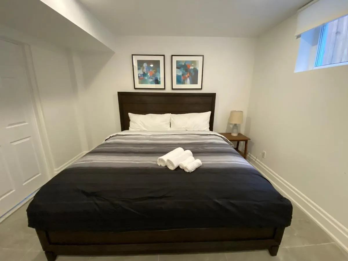 منزل للإقامة Yorkmills And Bayview !A Spacious And Modern Private Bdr With Shared Bathroom تورونتو كندا